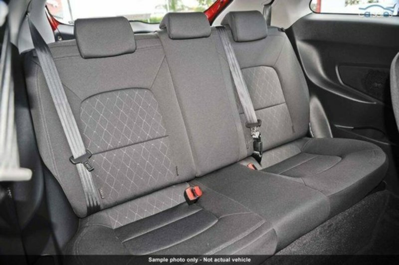 2015 KIA RIO S UB MY15