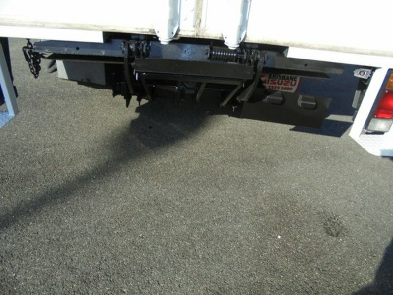 0 ISUZU NPR200 200 Medium NPR200