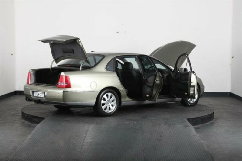 2004 HOLDEN STATESMAN V8 WK