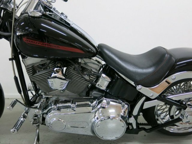 2006 HARLEY-DAVIDSON FXST Softail Standard