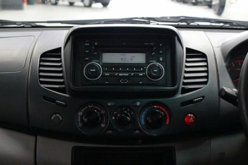 2013 MITSUBISHI TRITON GLX (4x4) MN MY13