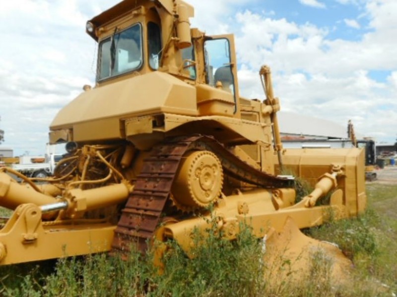 CATERPILLAR D8L D8L Dozer