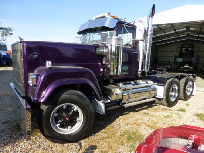 1984 MACK SUPERLINER