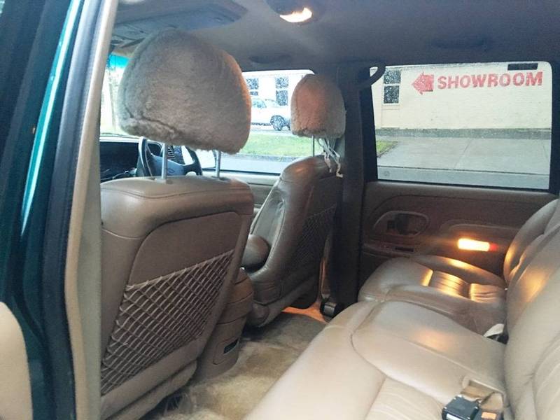 1998 HOLDEN SUBURBAN 1500 LT 4X4 K8