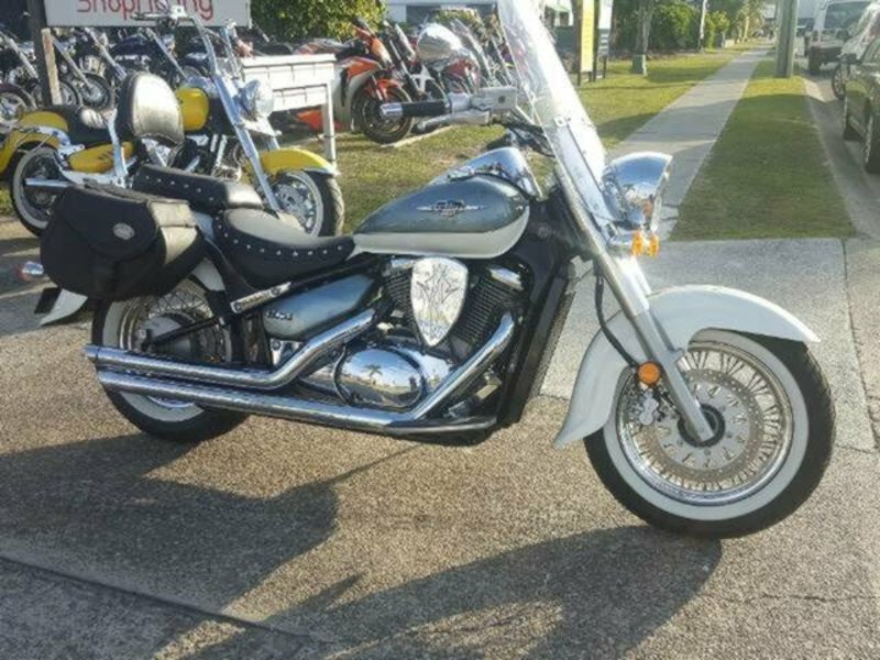 2011 SUZUKI BOULEVARD C50T