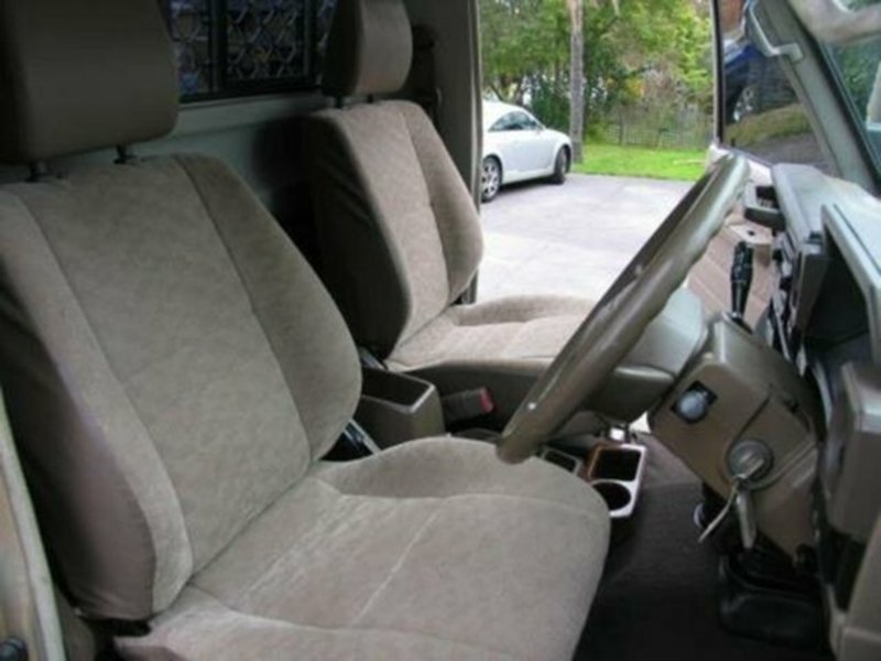 2006 TOYOTA LANDCRUISER RV (4x4) HDJ79R