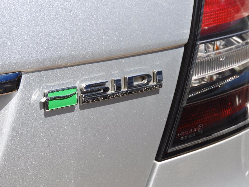 2011 HOLDEN CALAIS VE II