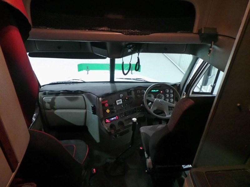 2003 FREIGHTLINER CENTURY CLASS