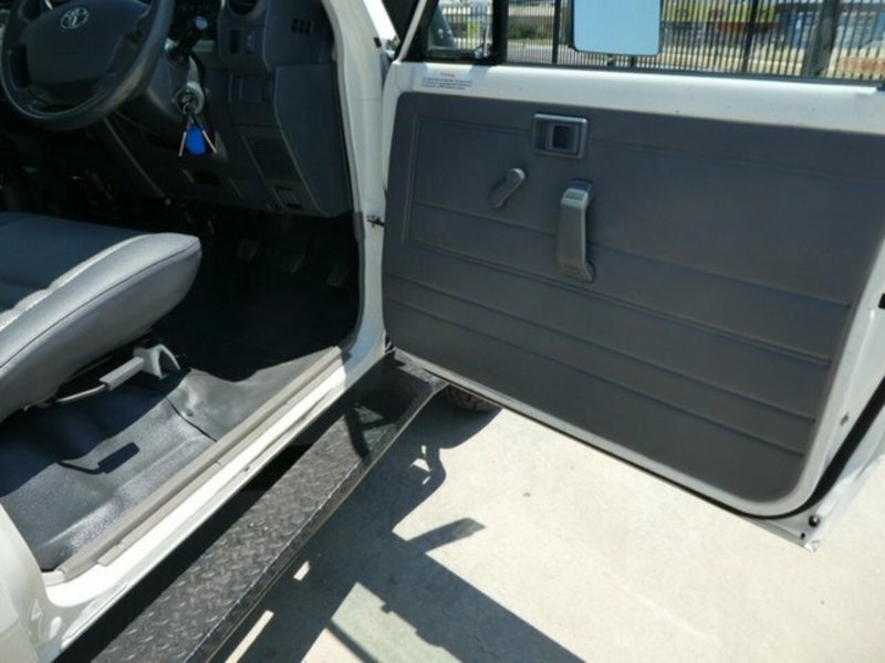 2012 TOYOTA LANDCRUISER WORKMATE (4x4) VDJ79R 09 UPGRADE