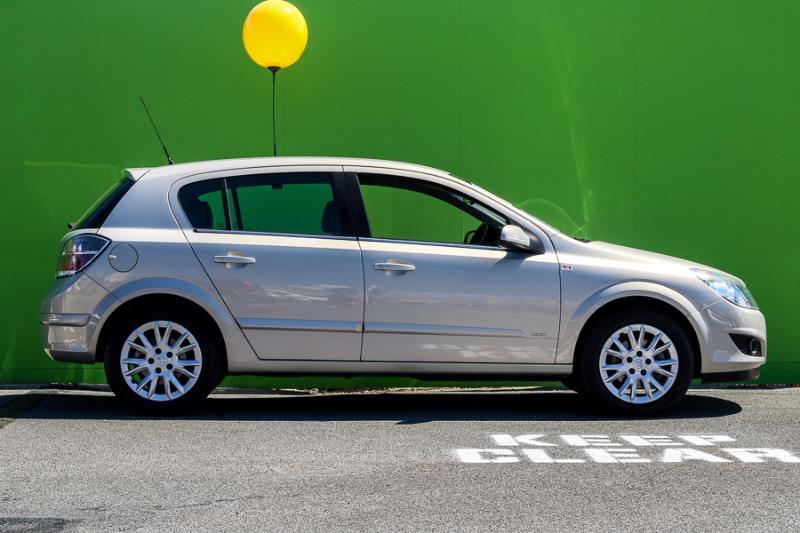 2008 HOLDEN ASTRA CDX AH