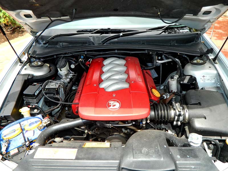 1999 HSV XU8 VT