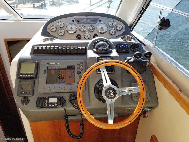 Riviera 3600 Sport Yacht ** UNDER OFFER IN 6 DAYS *** $265,500 ***