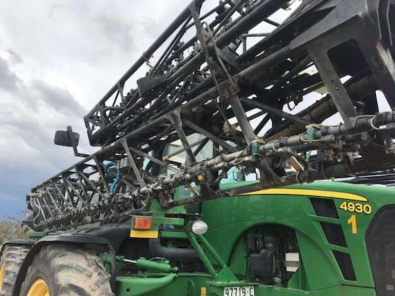 JOHN DEERE 4930 Sprayer
