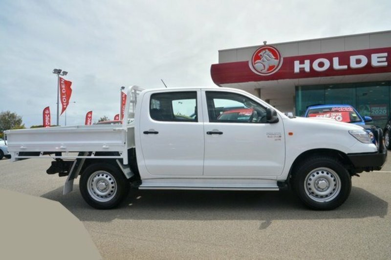 2014 TOYOTA HILUX SR (4x4) KUN26R MY14