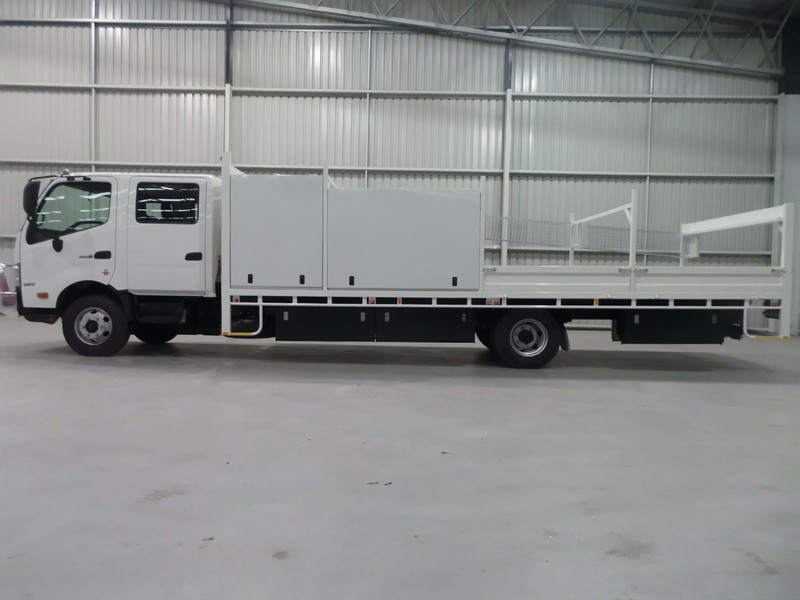 2016 HINO 920 - 300 Series 920 - 300 Series Truck