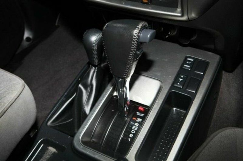 2009 NISSAN PATROL ST (4x4) GU VI
