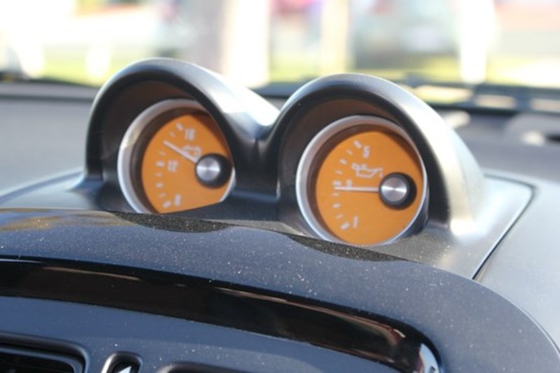 2005 HOLDEN MONARO CV8 Z VZ