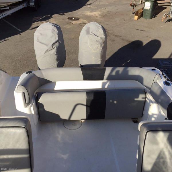 Century 2400 WALK AROUND BIG VOLUME BOAT GREAT FISHING N FAMILY