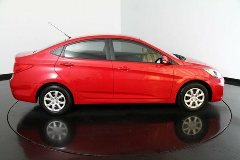 2014 HYUNDAI ACCENT ACTIVE RB2