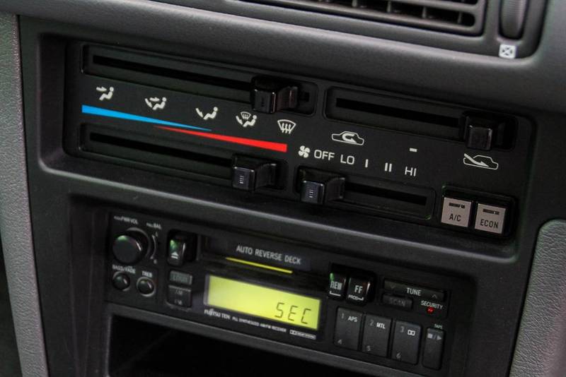 1992 TOYOTA CAMRY EXECUTIVE SV21