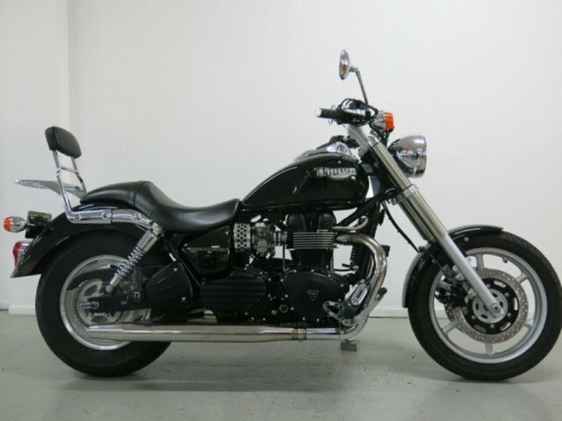 2005 TRIUMPH SPEEDMASTER