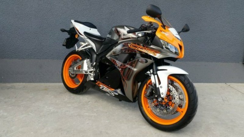2011 HONDA CBR600RR