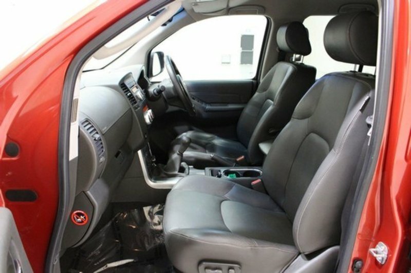 2012 NISSAN PATHFINDER ST-L (4x4) R51 Series 4