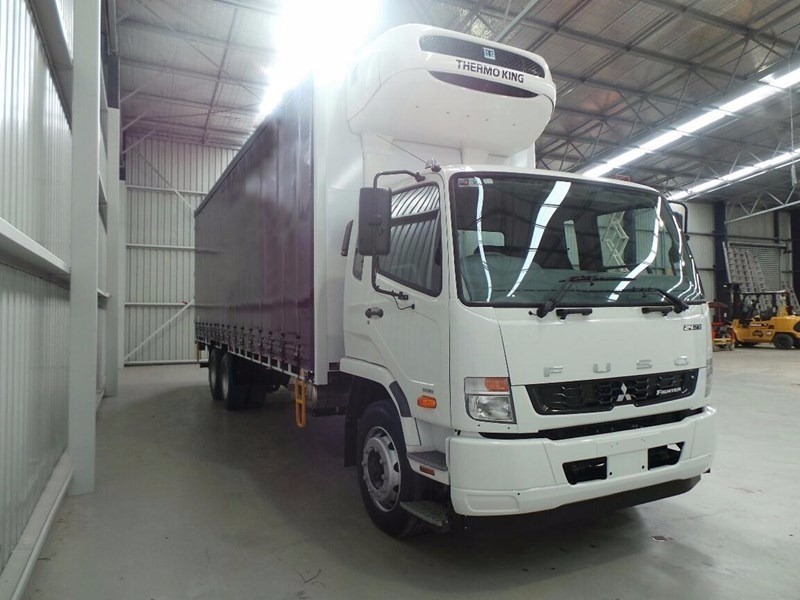 2017 FUSO Fighter 2427 Fighter 2427 Truck