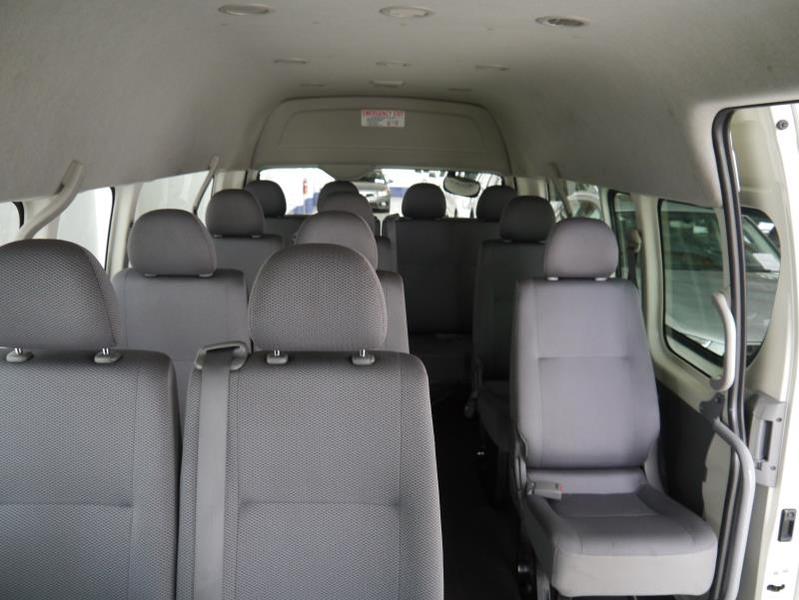 2011 TOYOTA HIACE COMMUTER TRH223R MY11