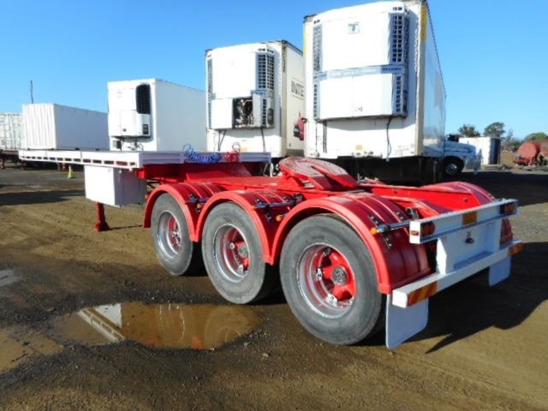 1983 Fruehauf Flat top BD LeadMid Trailer