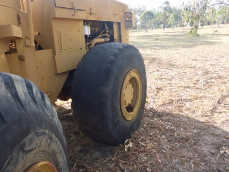 KOMATSU Komatsu W120-2 Loader Loader
