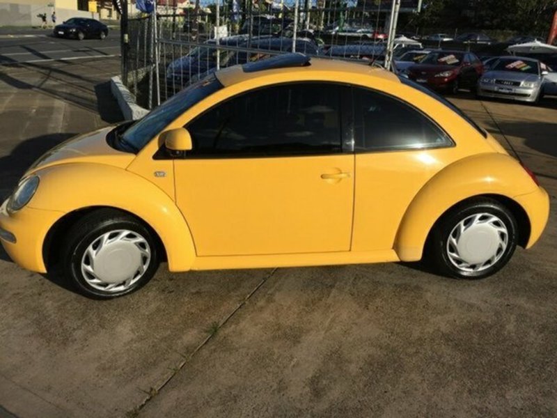 2001 VOLKSWAGEN BEETLE SUNSHINE 9C