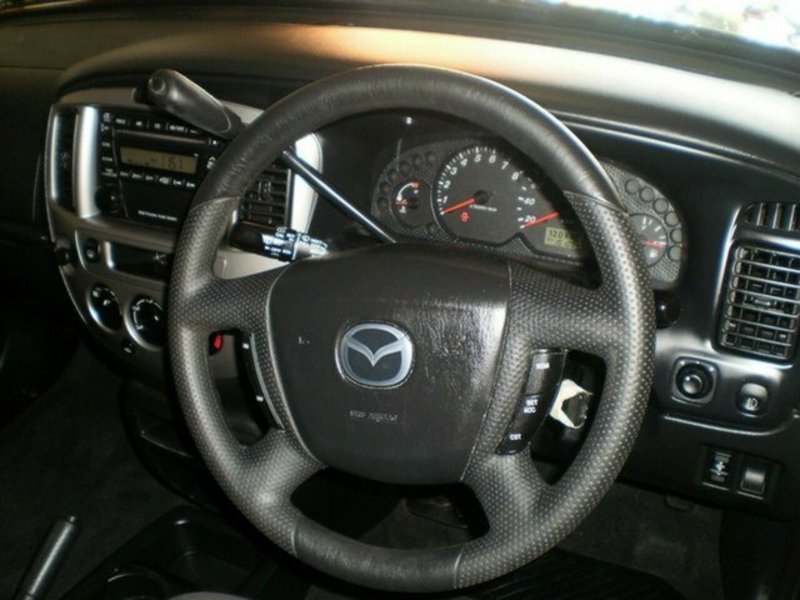 2003 MAZDA TRIBUTE CLASSIC