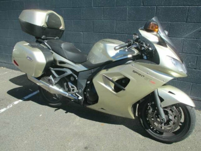 2013 TRIUMPH SPRINT GT Road