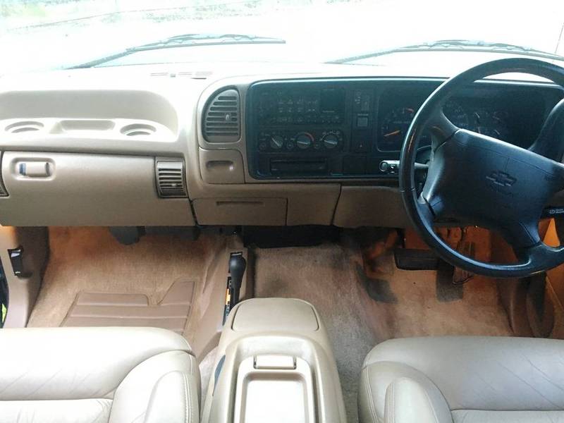 1998 HOLDEN SUBURBAN 1500 LT 4X4 K8