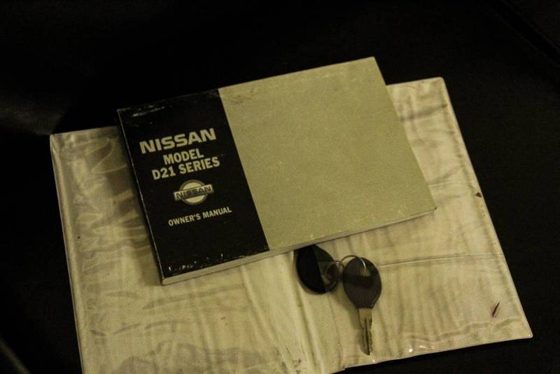 1993 NISSAN PATHFINDER Ti (4x4)