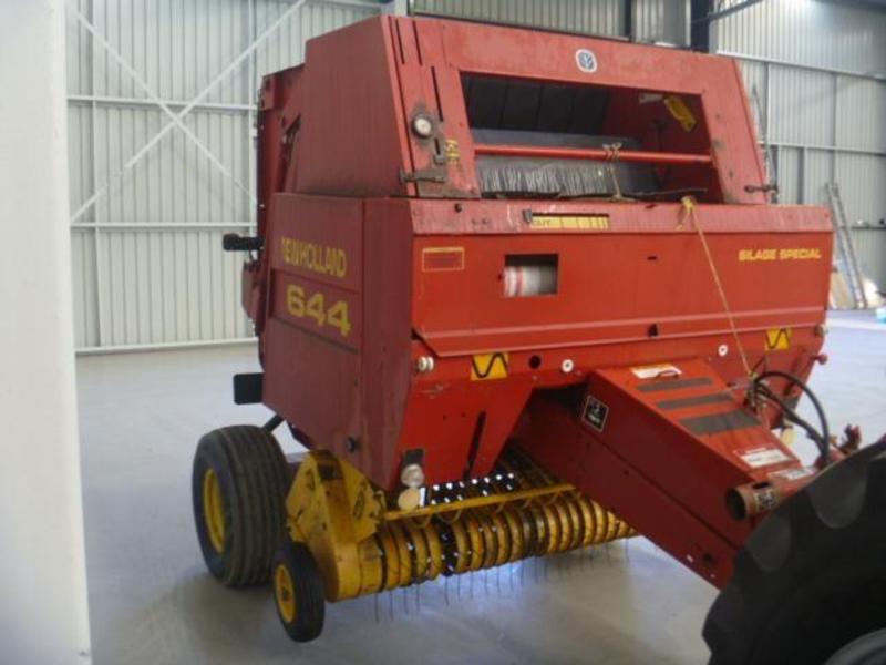 NEW HOLLAND 644 SILAGE SPECIAL