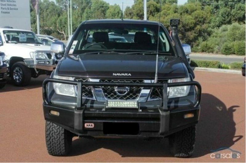 2009 NISSAN NAVARA ST-X D40