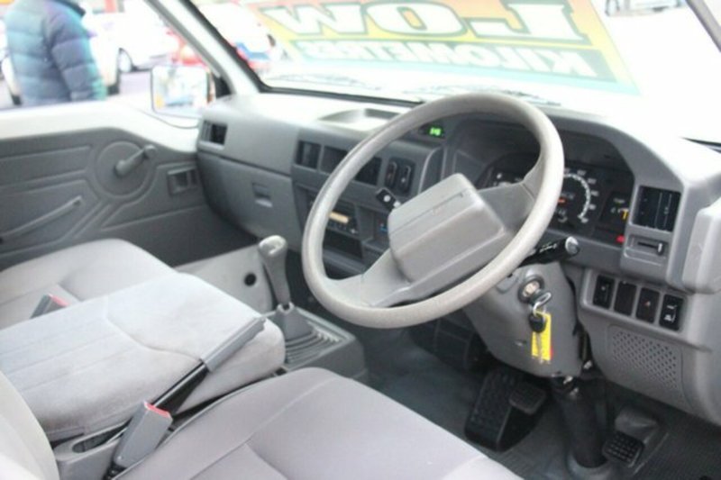 2009 MITSUBISHI EXPRESS SWB SJ MY09