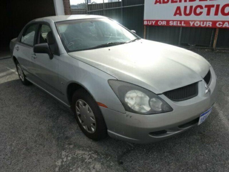2003 MITSUBISHI MAGNA ES TL