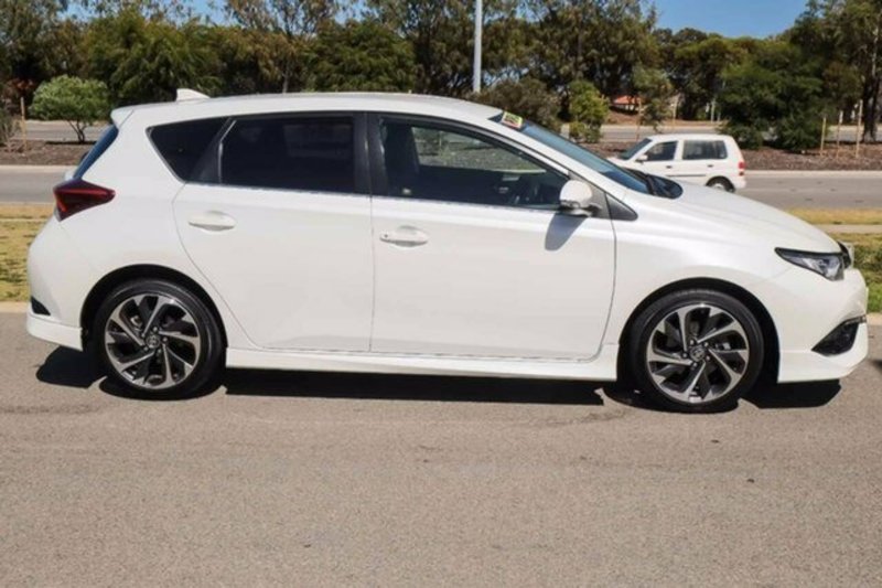 2015 TOYOTA COROLLA ZR ZRE182R MY15