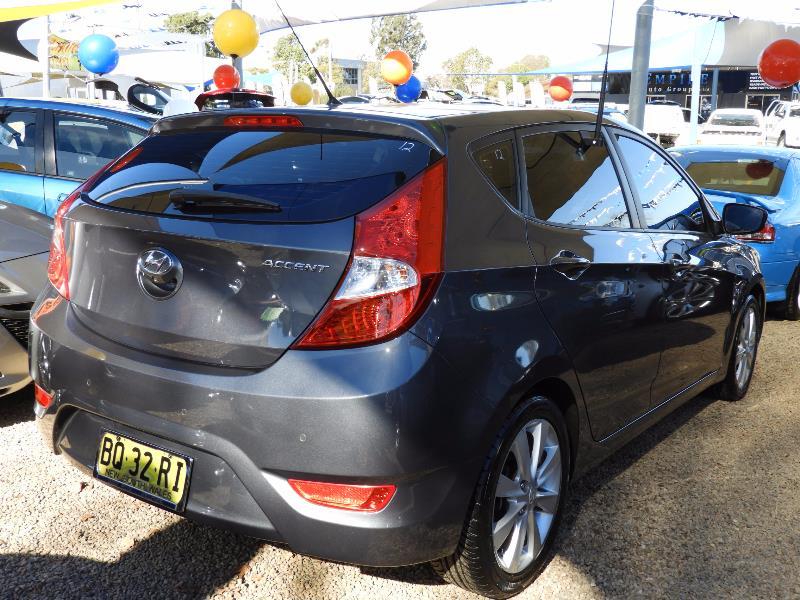 2012 HYUNDAI ACCENT PREMIUM RB