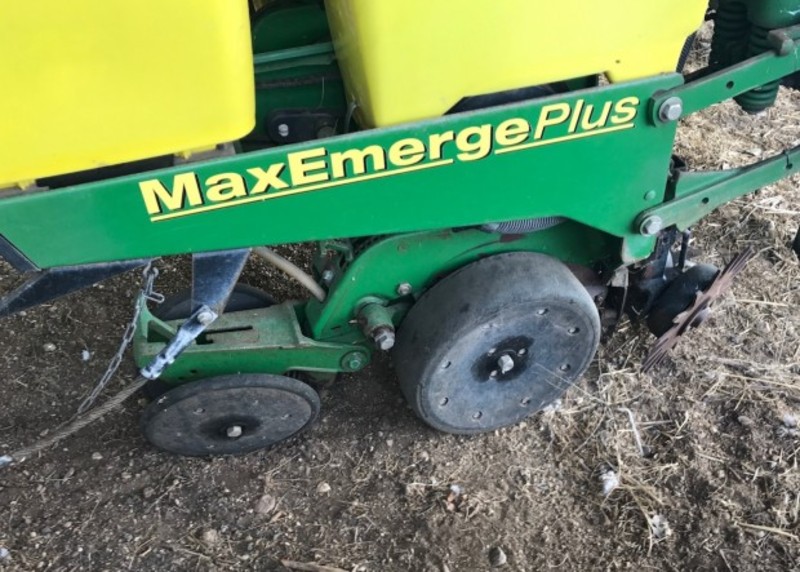 JOHN DEERE 1700 Planters
