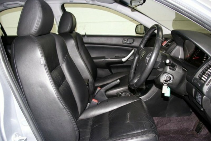 2004 HONDA Accord Euro Luxury CL
