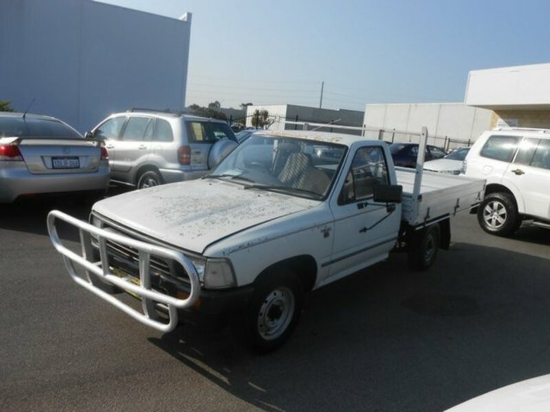1992 TOYOTA HILUX RN85R