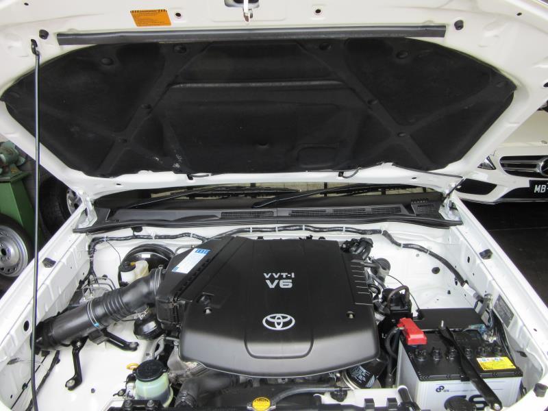 2011 TOYOTA HILUX SR GGN15R MY12