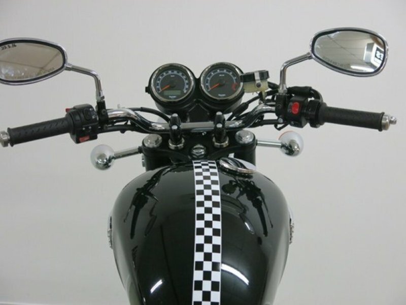 2011 TRIUMPH Bonneville SE