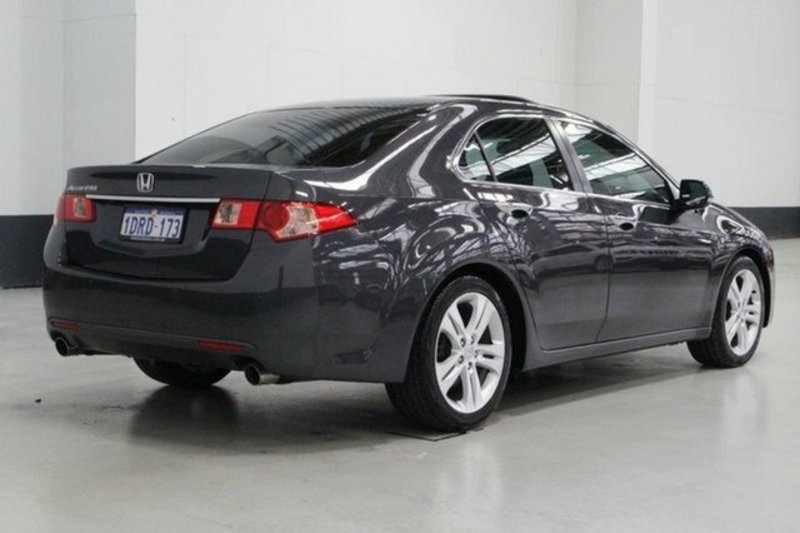 2011 HONDA ACCORD EURO LUXURY NAVI 10 MY11