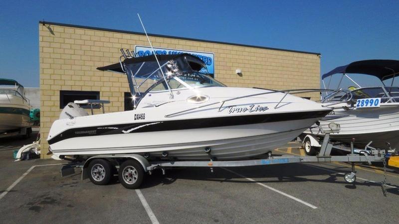 Tournament 2000 Bluewater EXCELLENT DECK SPACE, RIDE AND QUALITY BUILD