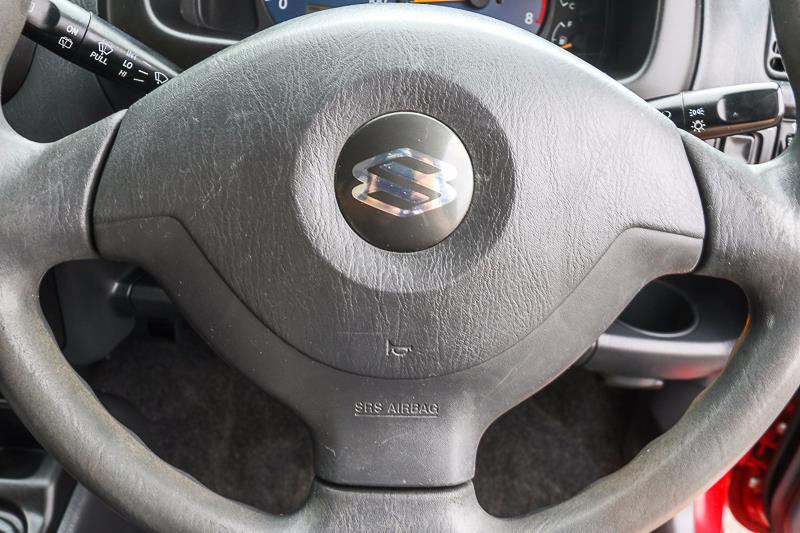 2004 SUZUKI IGNIS